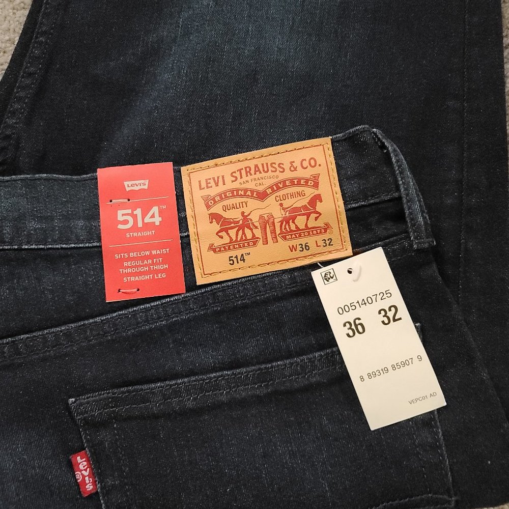 Men's Levi's size 36x32  NWT